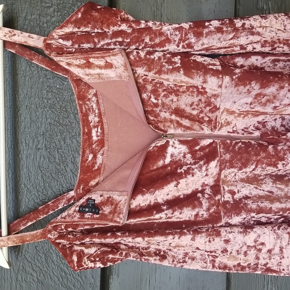 196 crushed velvet peplum off the shoulder top sz S - Picture 6 of 7